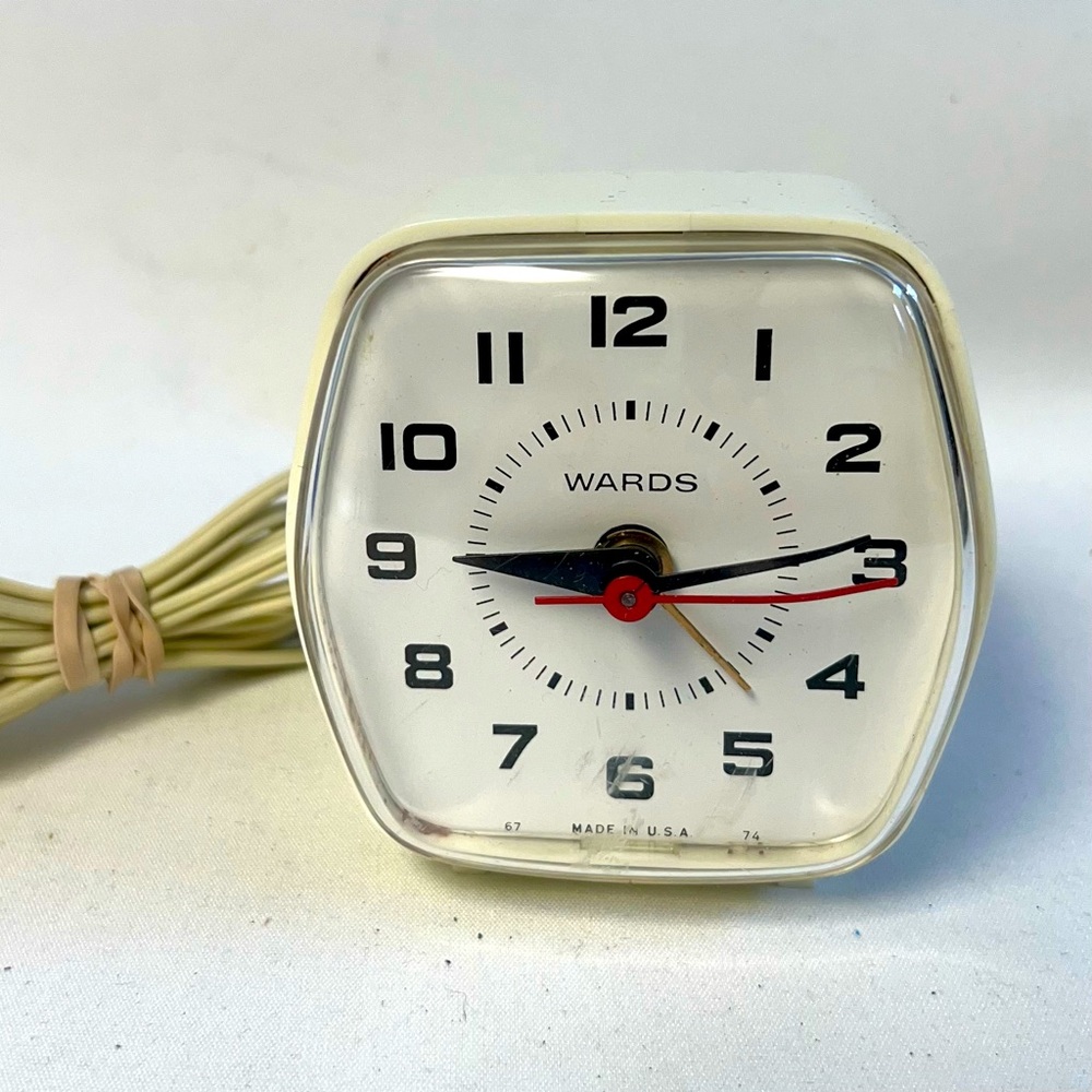 WARD Vintage Electrical Alarm Clock